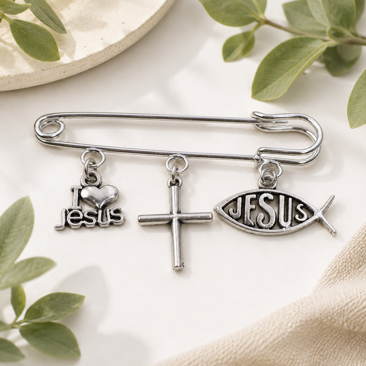 Jesus Brooch Tote Pin